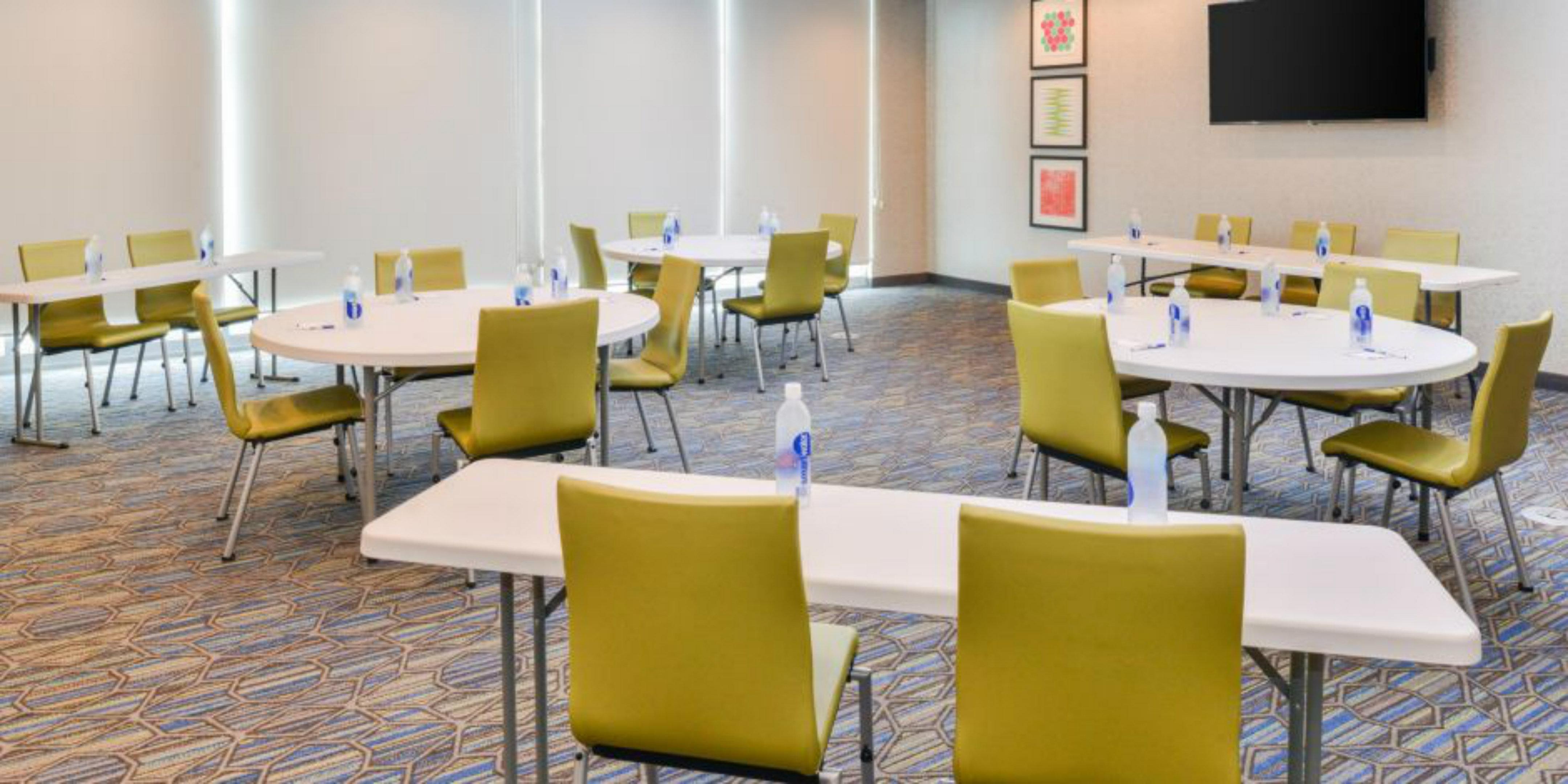 Holiday Inn Express - Alliance By Ihg מראה חיצוני תמונה