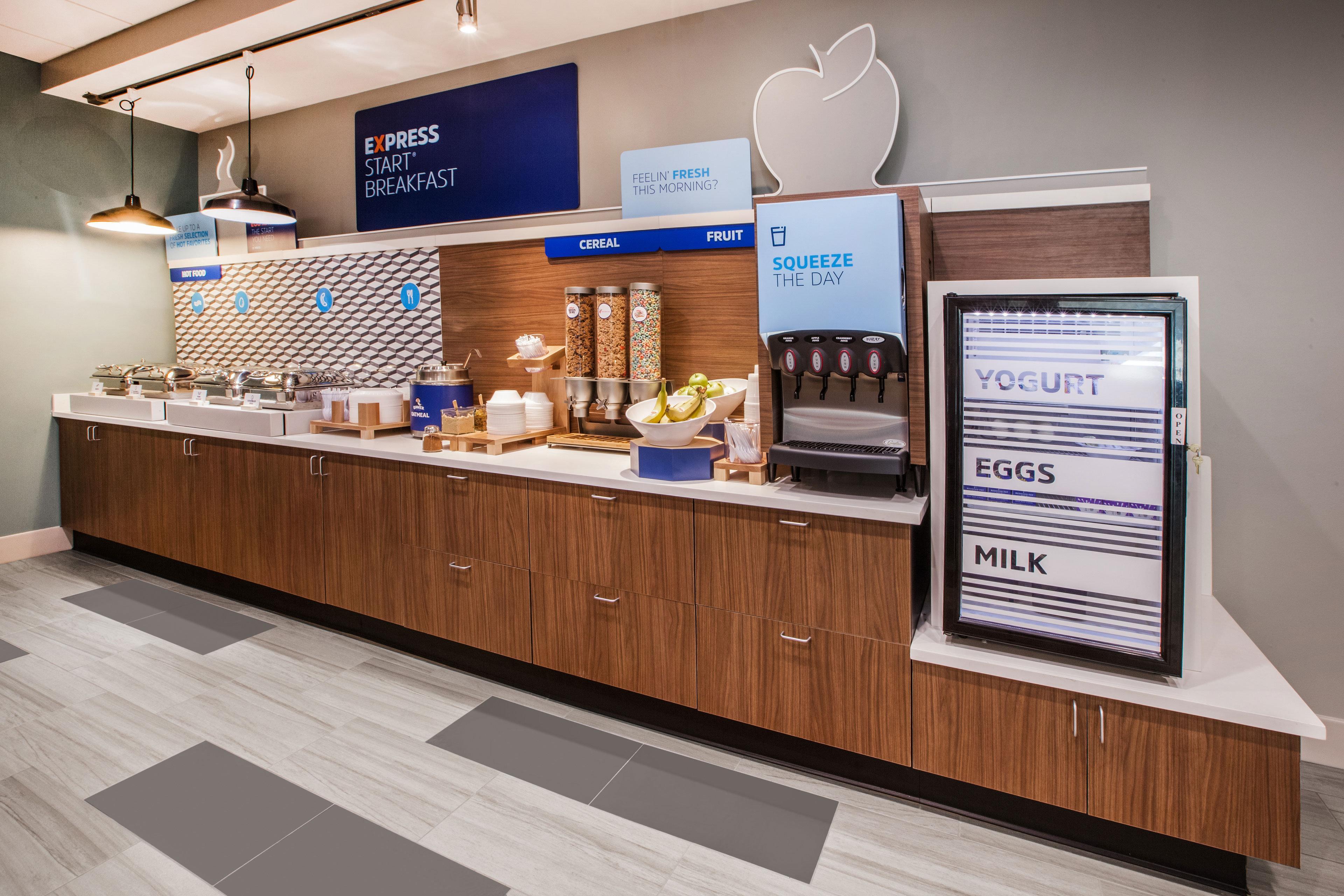 Holiday Inn Express - Alliance By Ihg מראה חיצוני תמונה